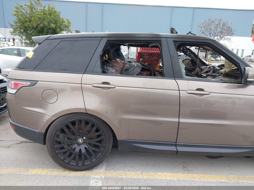 2016 Land Rover Range Rover Sport 3.0L V6 Supercharged Se VIN: SALWG2VF8GA648648 Lot: 44442687