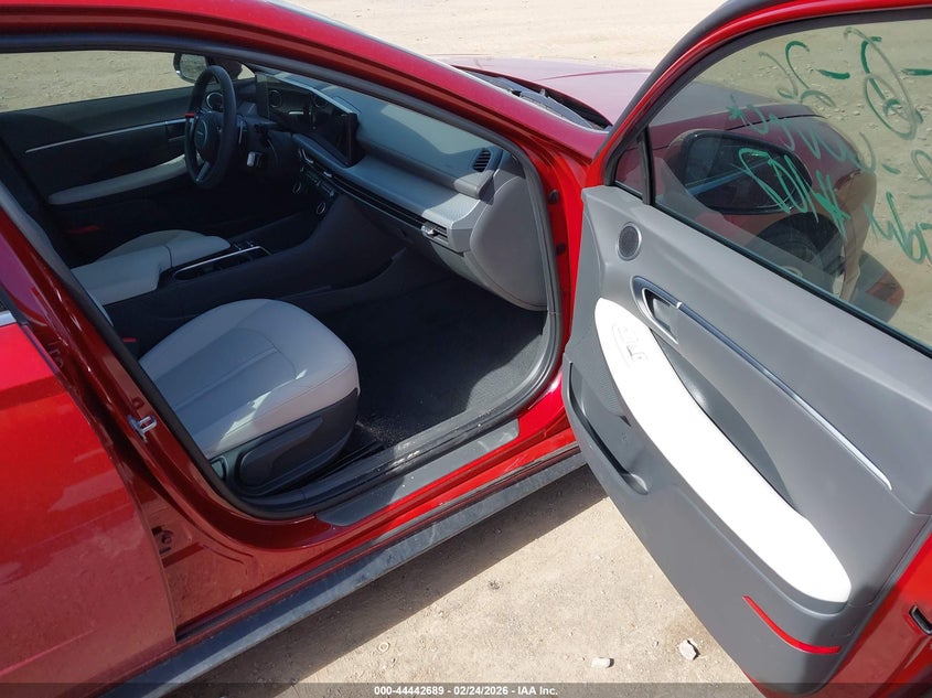 2025 Hyundai Sonata Sel