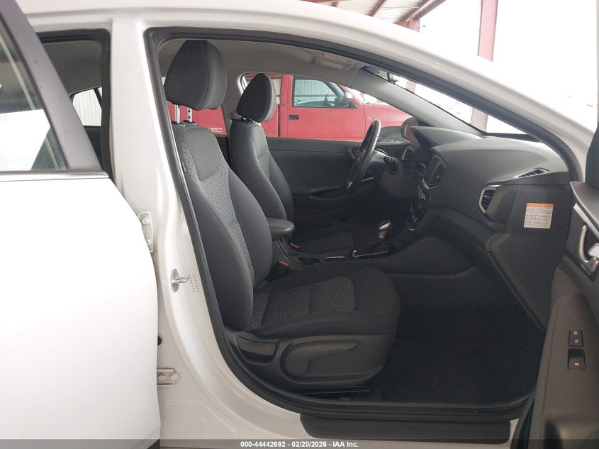 2017 Hyundai Ioniq Hybrid Sel