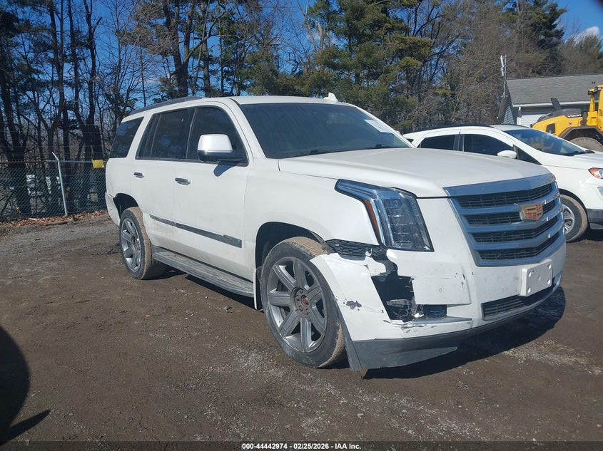 2016 Cadillac Escalade Luxury Collection
