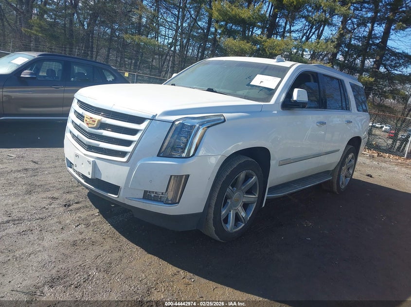 2016 Cadillac Escalade Luxury Collection