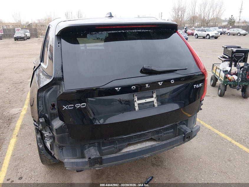 2016 Volvo Xc90 T6 Inscription VIN: YV4A22PLXG1027590 Lot: 44442982