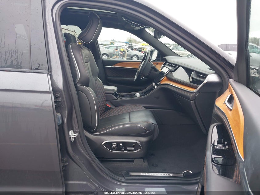 2022 Jeep Grand Cherokee L Summit Reserve 4X4