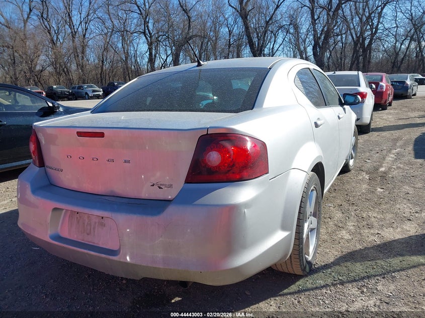 2011 Dodge Avenger Lux