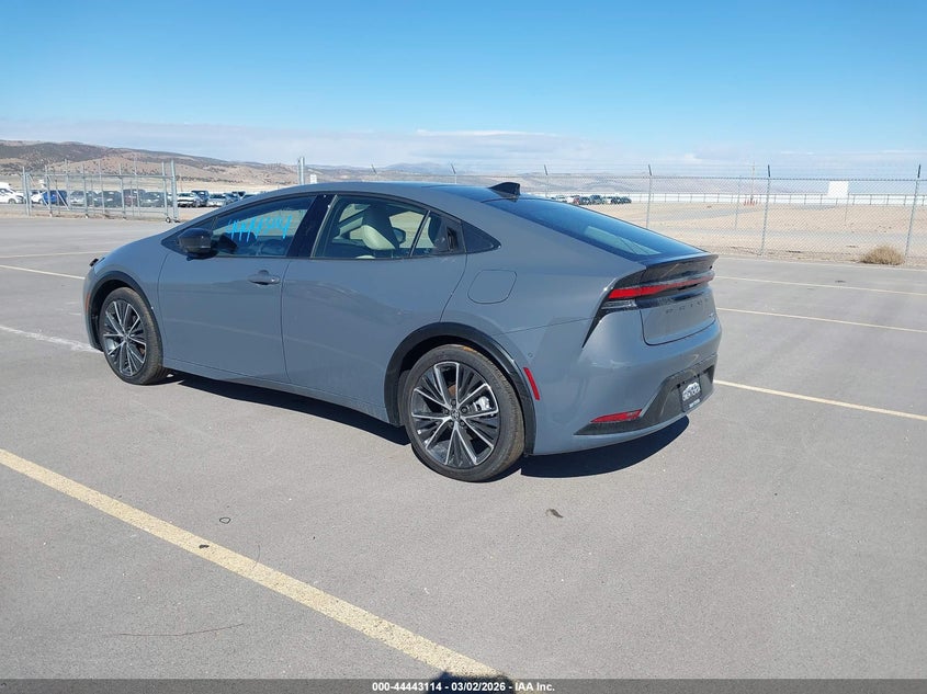 Vin: jtdacaau6t3076201, lot: 44939767, toyota prius limited 20263