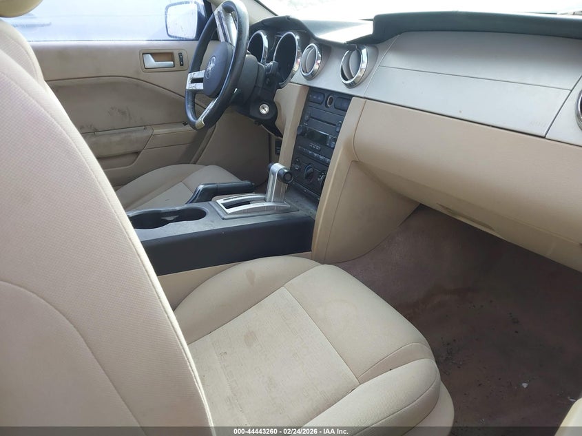 2006 Ford Mustang V6