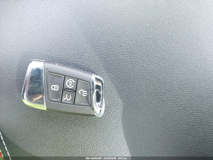 2021 Volkswagen Atlas Cross Sport 2.0T Se W/Technology VIN: 1V2KC2CA6MC207995 Lot: 44443469