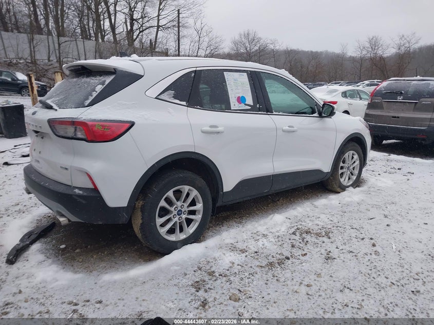 2020 Ford Escape Se