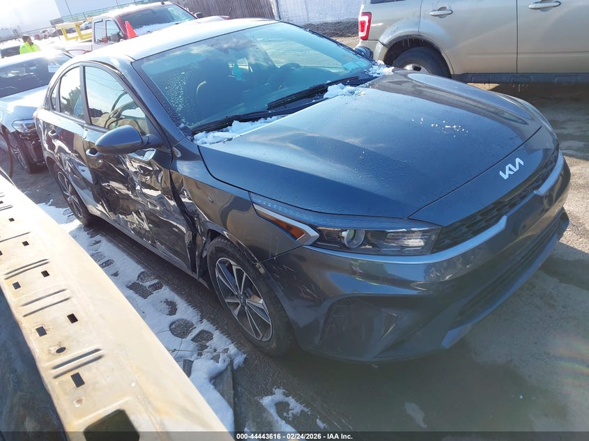 2022 Kia Forte Lxs