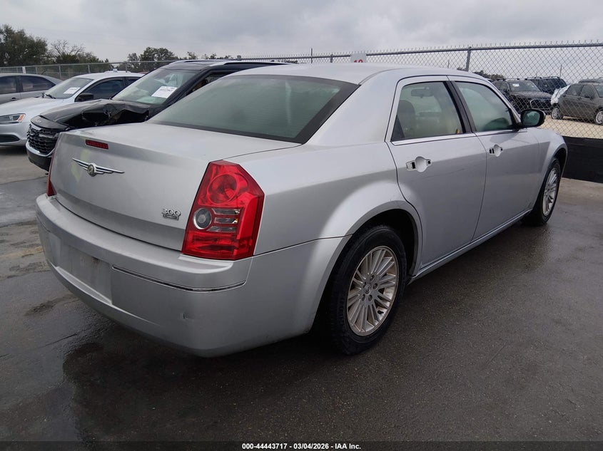 2010 Chrysler 300 Touring