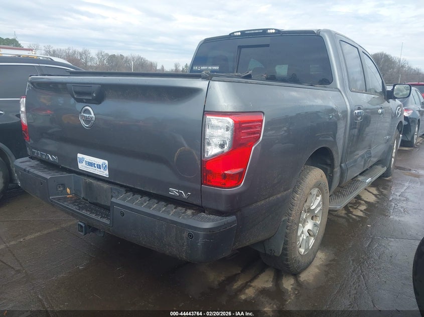 2017 Nissan Titan Sv