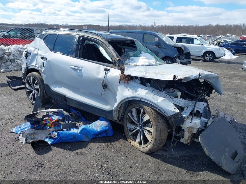 2021 Volvo Xc40 Recharge Pure Electric P8