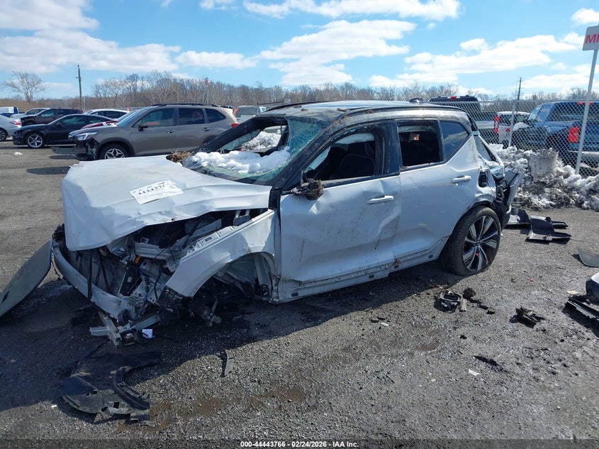 2021 Volvo Xc40 Recharge Pure Electric P8