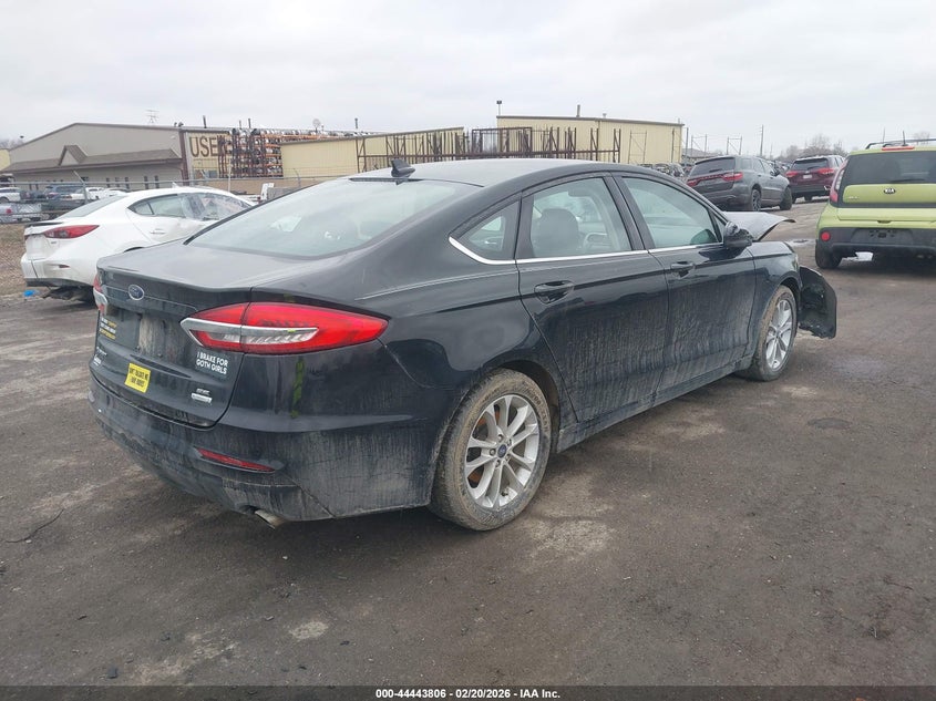 2020 Ford Fusion Se