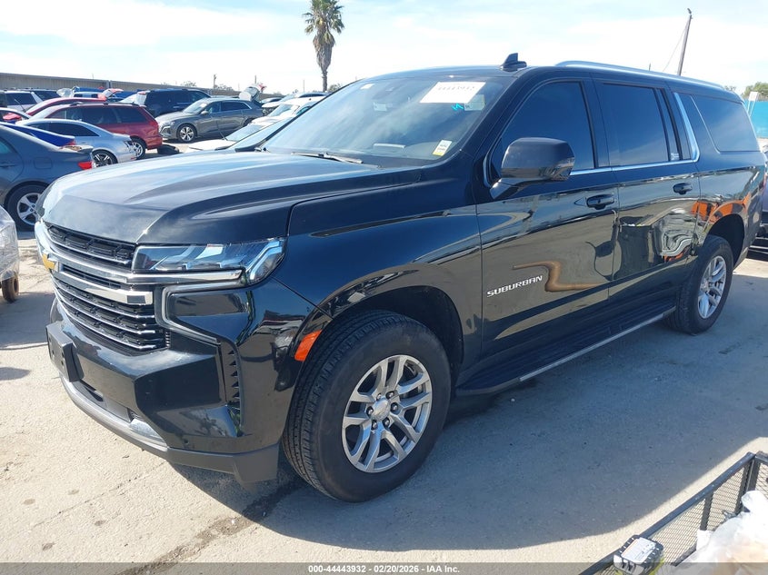 2023 Chevrolet Suburban 2Wd Lt