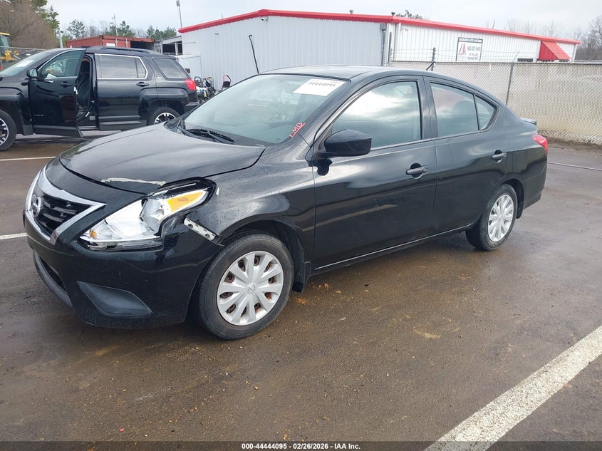 2016 Nissan Versa 1.6 S+