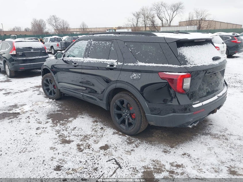2022 Ford Explorer St