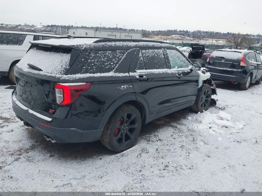 2022 Ford Explorer St