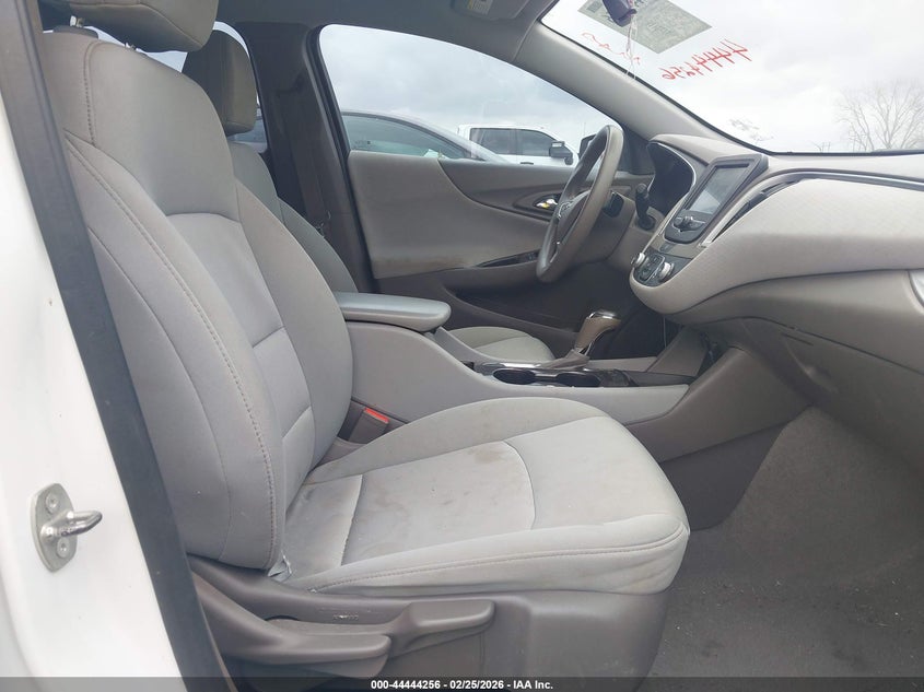 2018 Chevrolet Malibu 1Fl