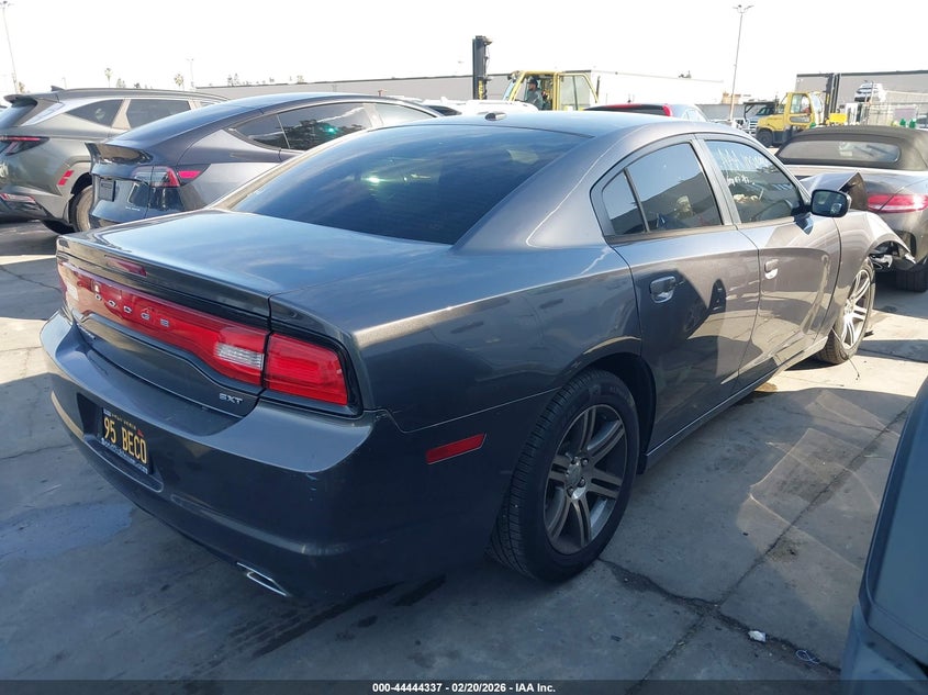 Vin: 2c3cdxhgxeh325127, lot: 44940990, dodge charger sxt 20144