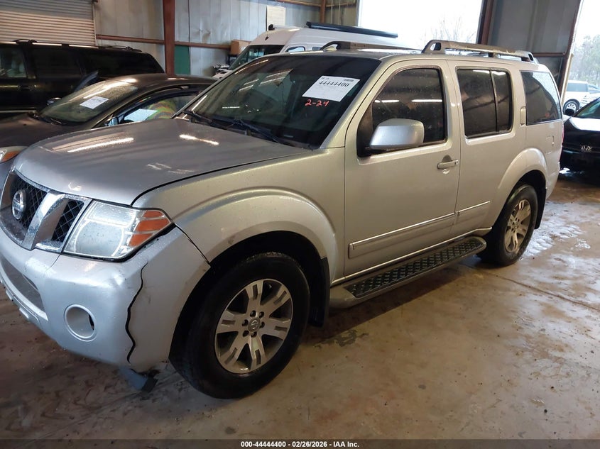 2011 Nissan Pathfinder Silver