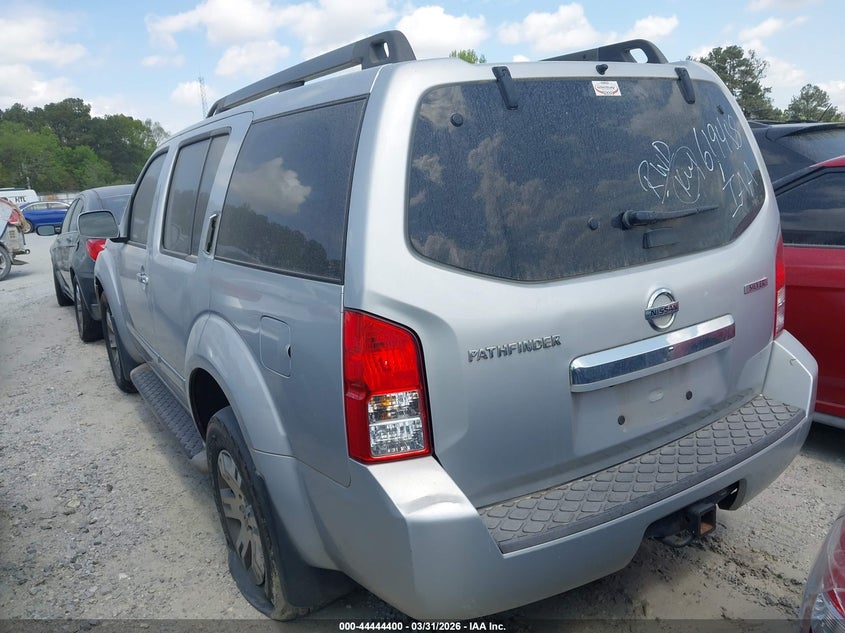 2011 Nissan Pathfinder Silver