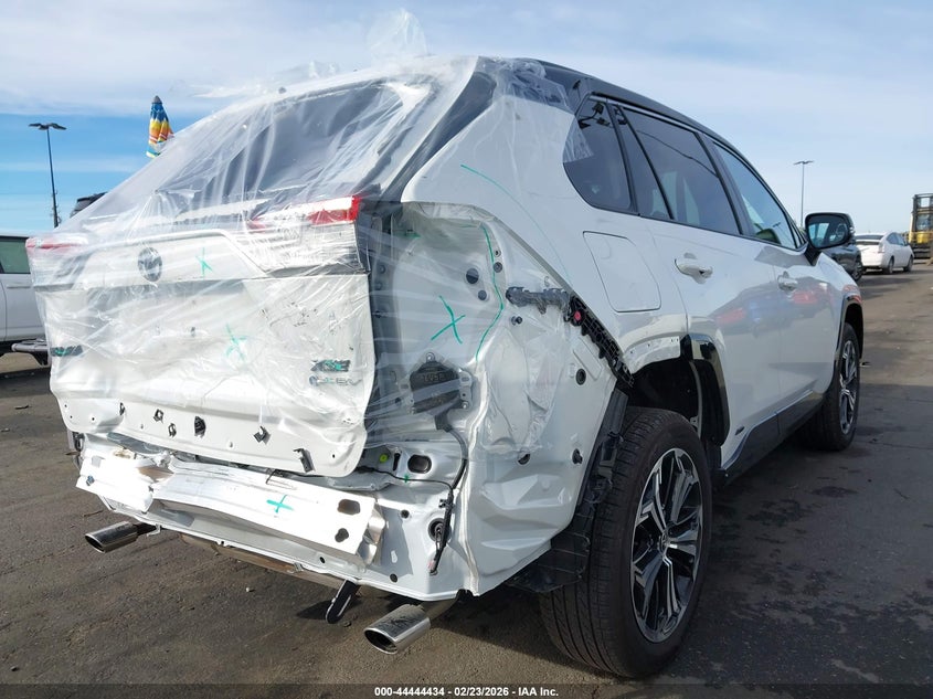 2025 Toyota Rav4 Plug-In Hybrid Xse