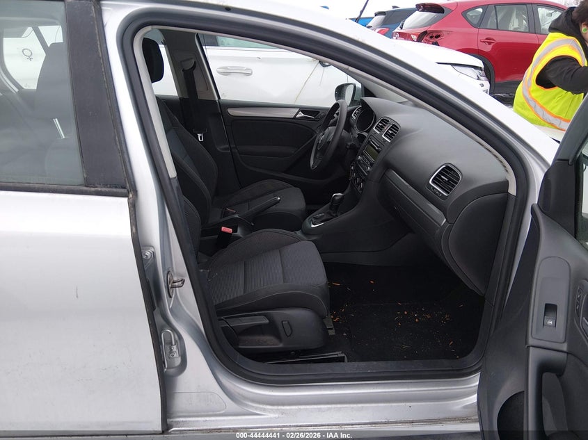 2011 Volkswagen Golf 2.5L 4-Door