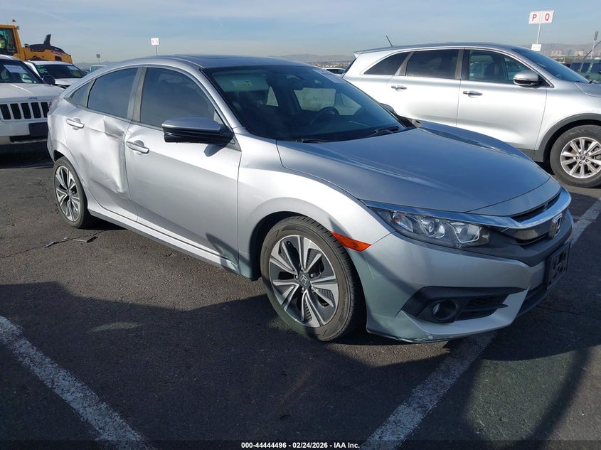 JHMFC1F33JX040511 2018 Honda Civic Ex-T auction photo 1