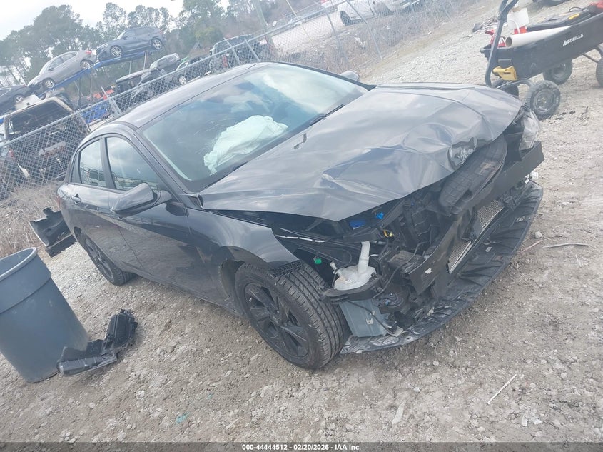 2022 Hyundai Elantra Sel