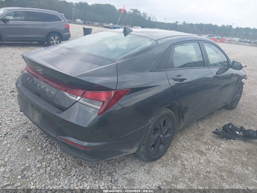 2022 Hyundai Elantra Sel