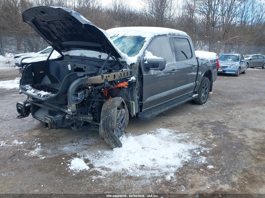 2023 Ford F-150 Lightning Lariat