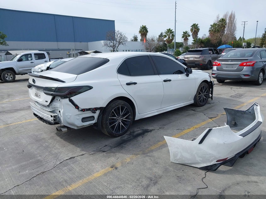 2022 Toyota Camry Se