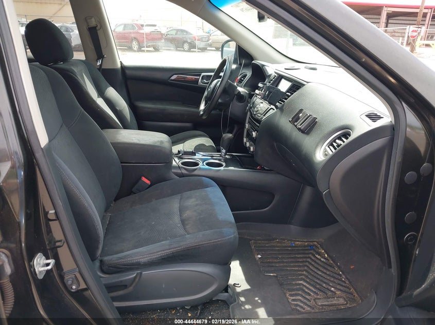 2015 Nissan Pathfinder Sv