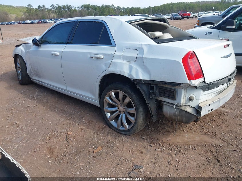 2018 Chrysler 300 Touring