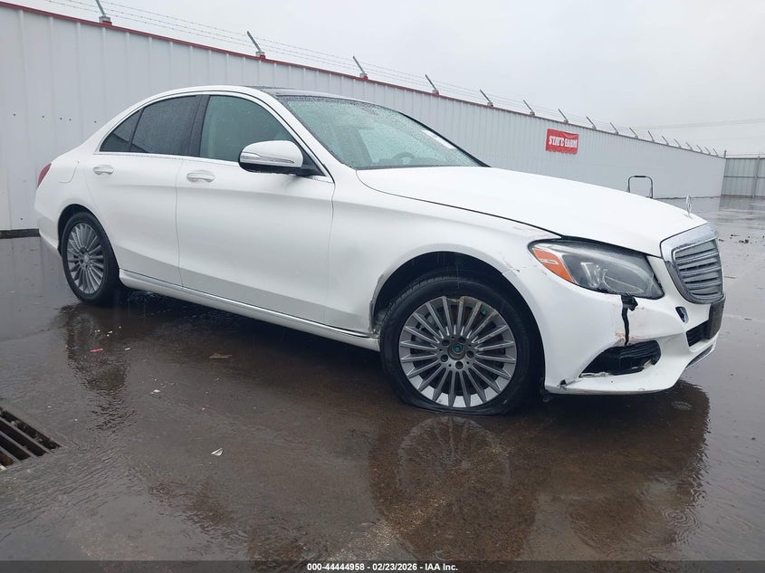 2015 Mercedes-Benz C 300 Luxury 4Matic