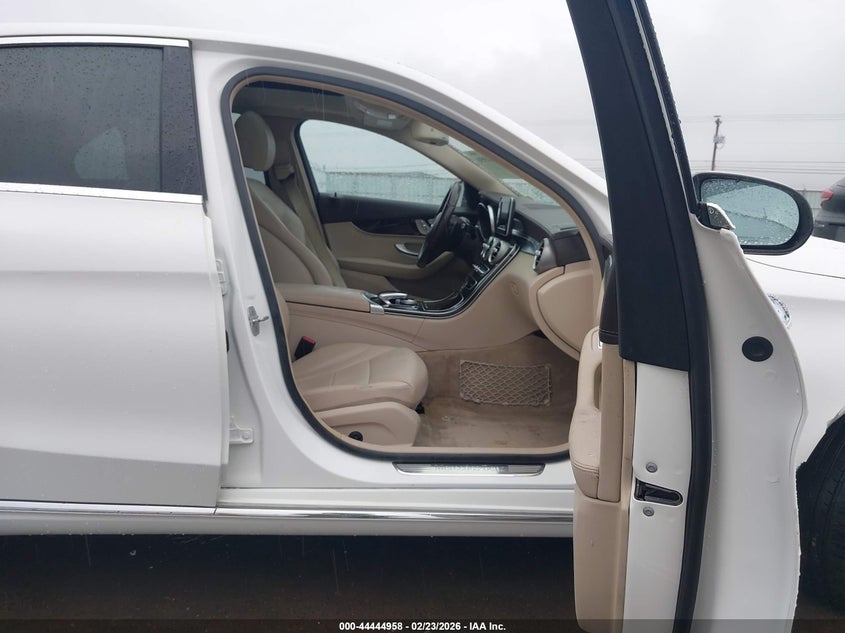 2015 Mercedes-Benz C 300 Luxury 4Matic