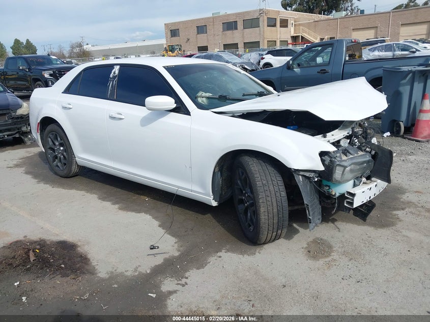 2019 Chrysler 300