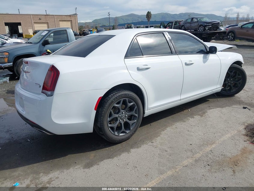 2019 Chrysler 300
