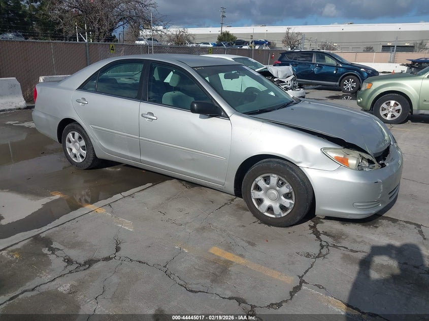2004 Toyota Camry Le