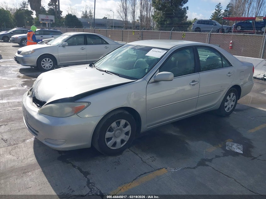 2004 Toyota Camry Le