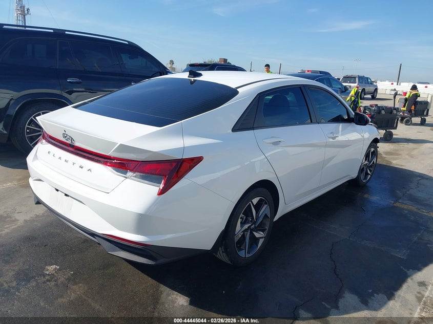 2023 Hyundai Elantra Sel