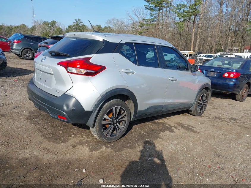 2018 Nissan Kicks Sv