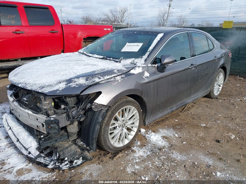 2018 Toyota Camry Hybrid Xle