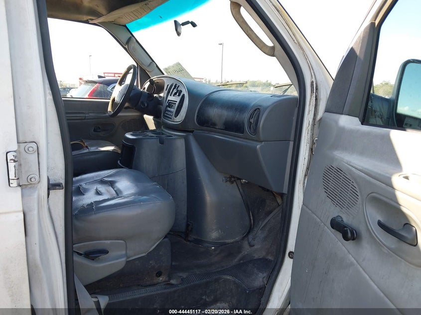 2003 Ford E-250 Commercial