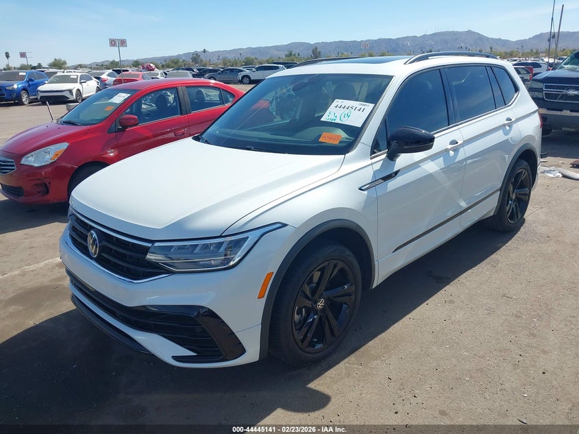 2023 Volkswagen Tiguan 2.0T Se R-Line Black
