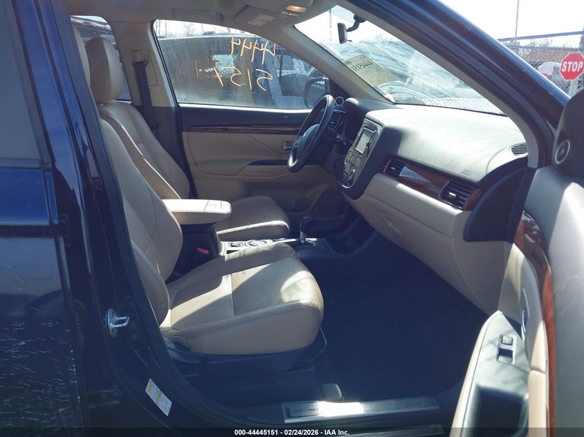 2014 Mitsubishi Outlander Se