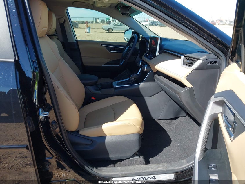 2025 Toyota Rav4 Xle Premium