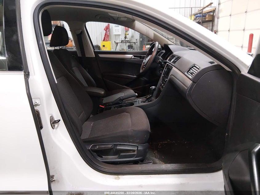 2017 Volkswagen Passat 1.8T S