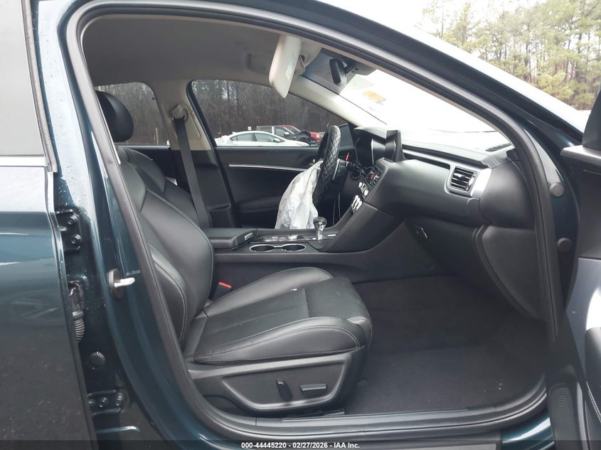 2023 Genesis G70 2.0T Awd